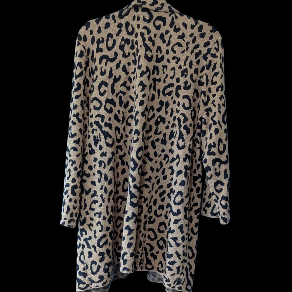 Leopard Print Cardigan - Picture 2 of 3